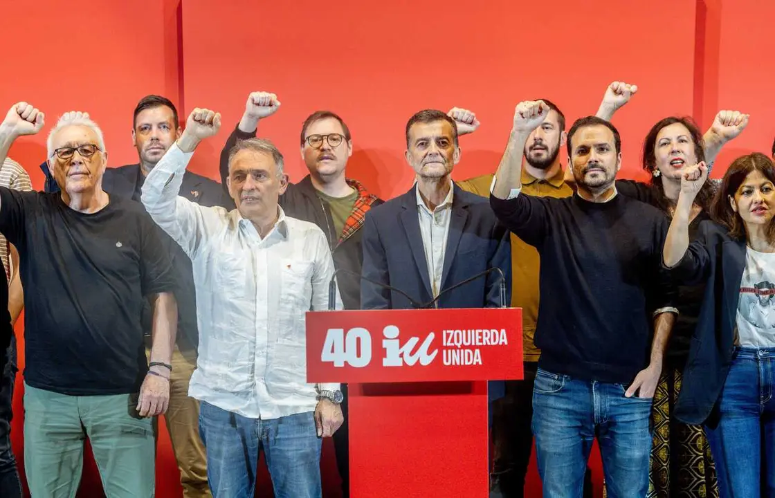 El coordinador federal de IU, Antonio Ma&iacute;llo (c), durante el acto del 40 Aniversario de Izquierda Unida, en el anfiteatro de la sede de UGT, a 25 de abril de 2026, en Madrid (Espa&ntilde;a)