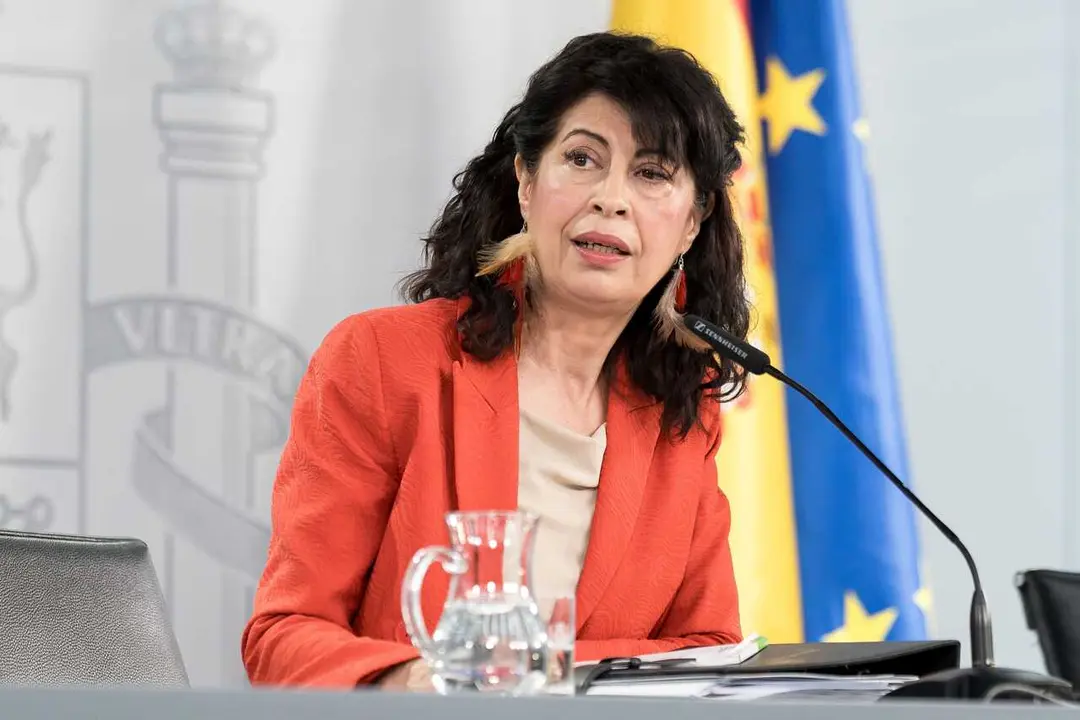 La ministra de Igualdad, Ana Redondo, durante una rueda de prensa tras el Consejo de Ministros, en el Palacio de La Moncloa, a 7 de abril de 2026, en Madrid (Espa&ntilde;a). 