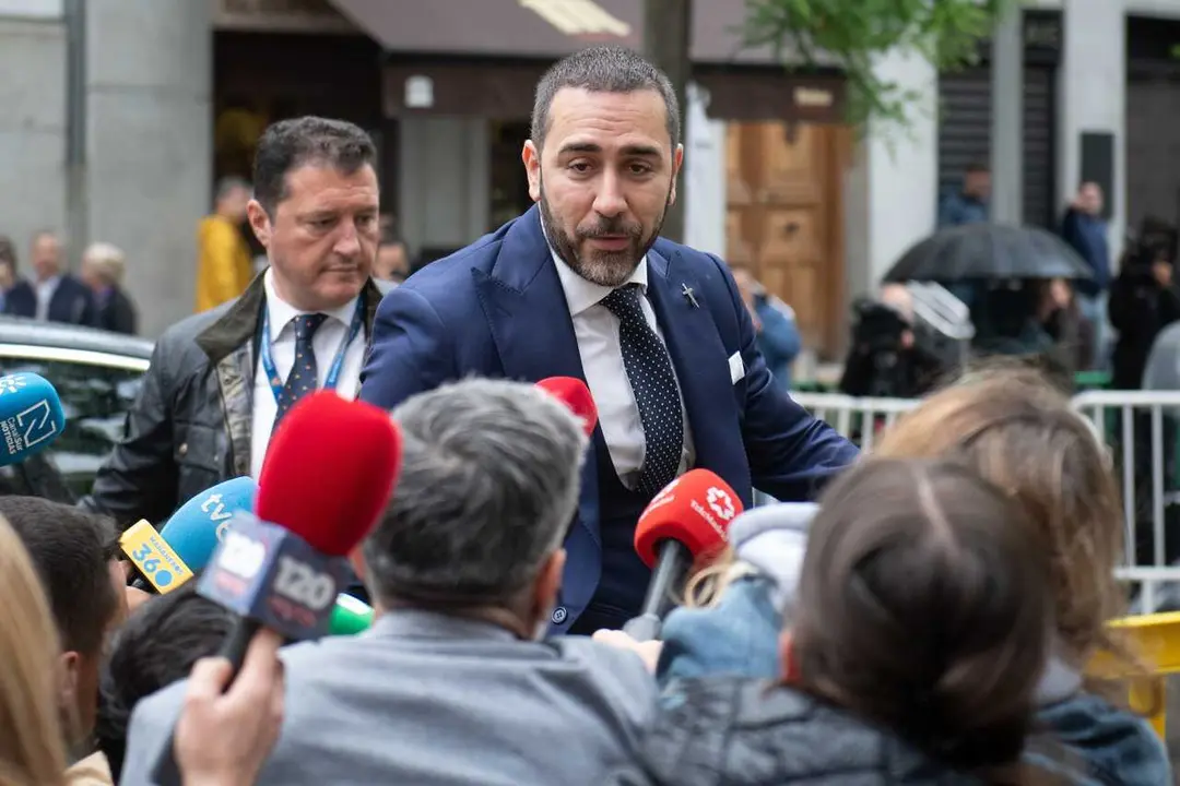 El empresario V&iacute;ctor de Aldama a su llegada al Tribunal Supremo, a 29 de abril de 2026, en Madrid