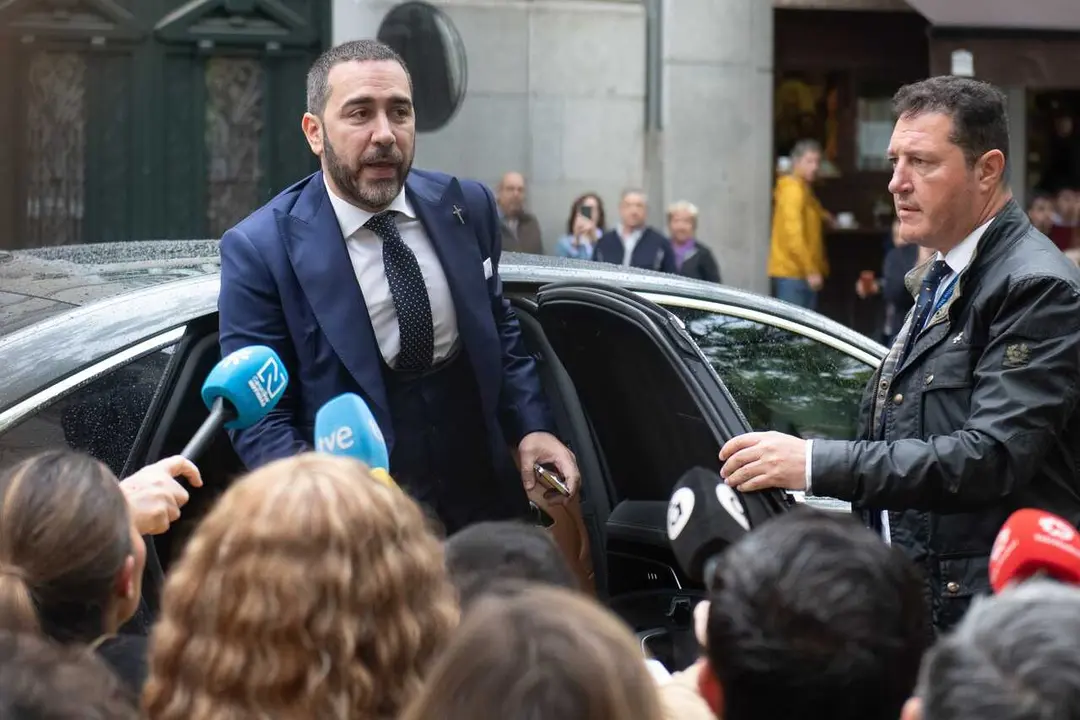 El empresario V&iacute;ctor de Aldama a su llegada al Tribunal Supremo, a 29 de abril de 2026, en Madrid (Espa&ntilde;a). 