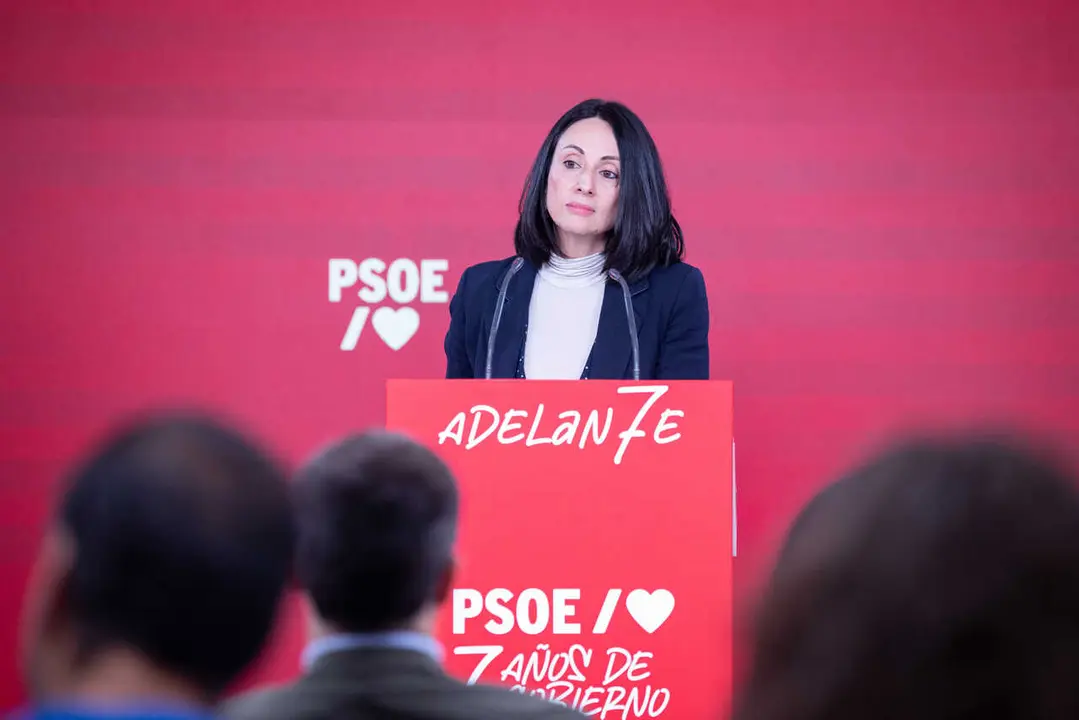 Archivo - La secretaria de Organizaci&oacute;n del PSOE, Rebeca Torr&oacute;, en una comparecencia en la sede del PSOE en Ferraz.