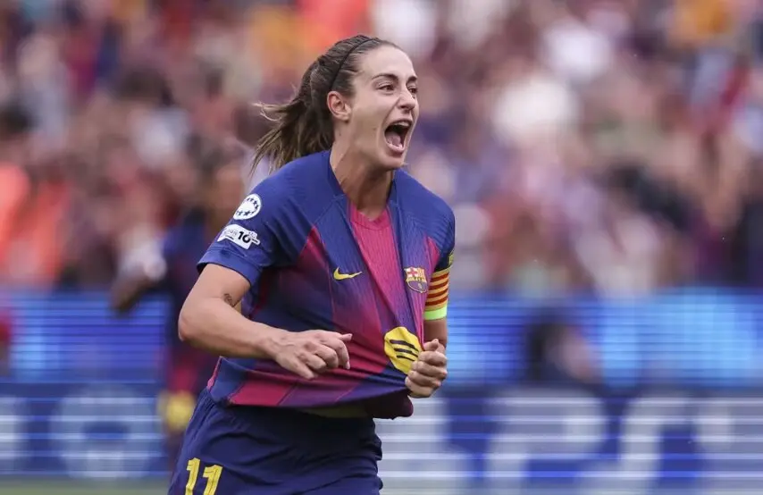 Alexia Putellas celebra uno de sus goles ante el Bayern