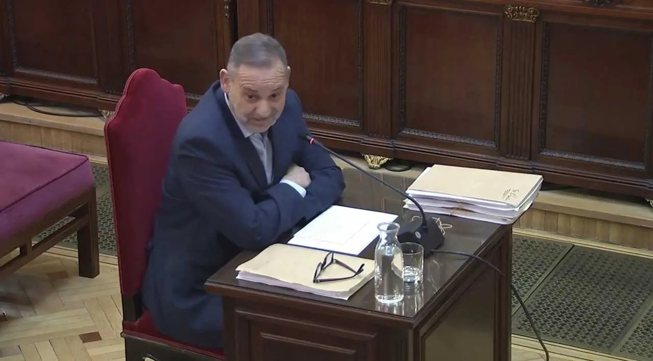 El exministro de Transportes Jos&eacute; Luis &Aacute;balos declara como acusado en el juicio del Tribunal Supremo por las presuntas irregularidades en la compra de mascarillas, a 4 de mayo de 2026, en Madrid (Espa&ntilde;a).