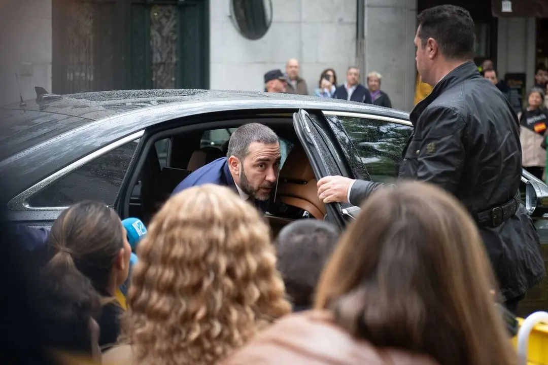El empresario V&iacute;ctor de Aldama a su llegada al Tribunal Supremo, a 29 de abril de 2026, en Madrid (Espa&ntilde;a). 