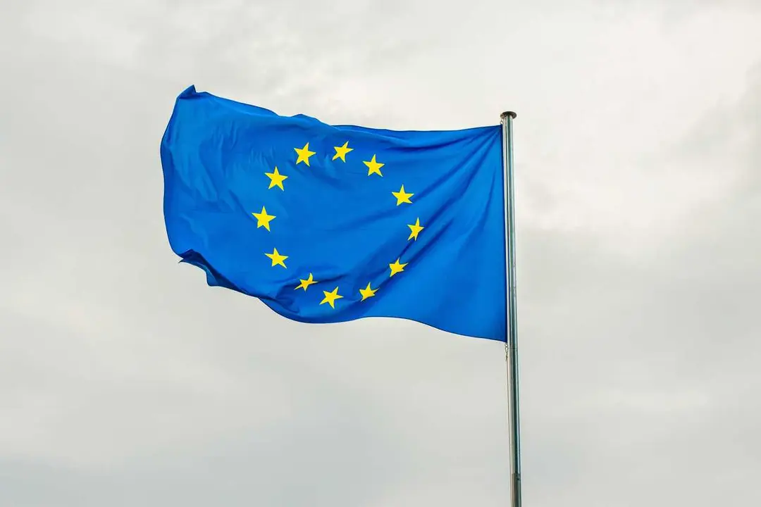 Archivo - Bandera de la Uni&oacute;n Europea.