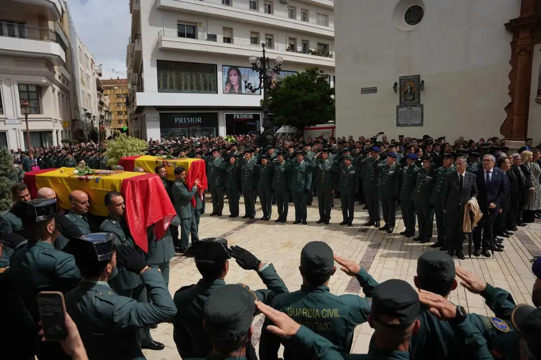 Funeral en Huelva de los dos Guardia Civiles fallecidos en acto de servicio este viernes mientras persegu&iacute;an una narcolancha en las costas onubenses.