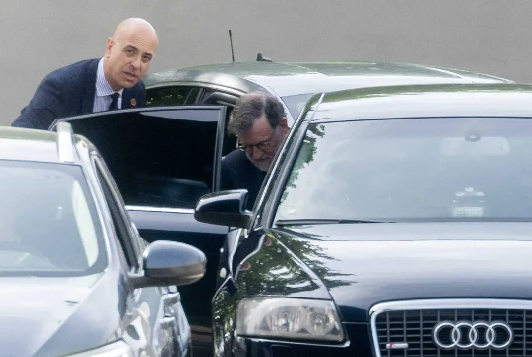El expresidente del Gobierno, Mariano Rajoy, a su salida de la Audiencia Nacional, a 23 de abril de 2026, en San Fernando, Madrid (Espa&ntilde;a).