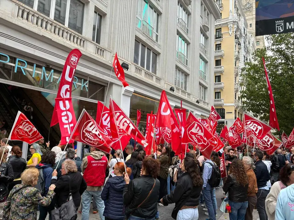 Convocatoria de trabajadores del textil en contra del convenio de ARTE