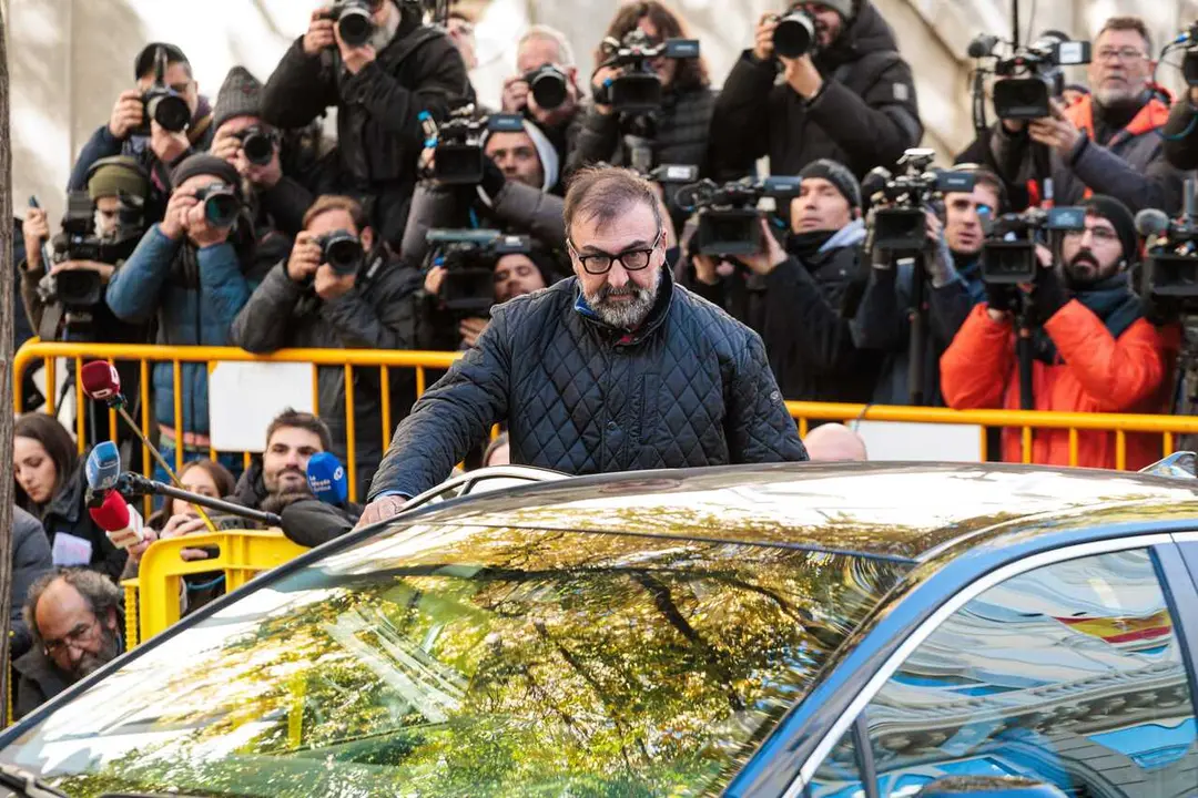 Archivo - El exasesor Koldo Garc&iacute;a a su llegada al Tribunal Supremo, a 27 de noviembre de 2025, en Madrid
