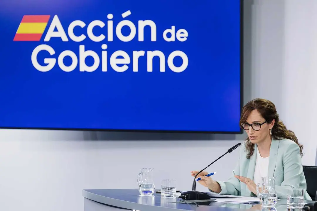 La ministra de Sanidad, M&oacute;nica Garc&iacute;a, interviene durante la rueda de prensa posterior al Consejo de Ministros, a 12 de mayo de 2026, en Madrid (Espa&ntilde;a). El Consejo de Ministros ha aprobado hoy el proyecto de ley de integridad del Sistema Nacional de Salu