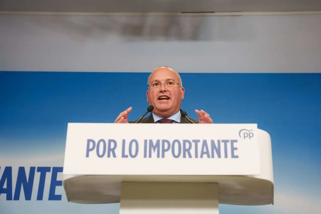 El secretario general del Partido Popular, Miguel Tellado, durante la rueda de prensa posterior al Comit&eacute; de Direcci&oacute;n del PP, a 20 de abril de 2026, en Madrid (Espa&ntilde;a).