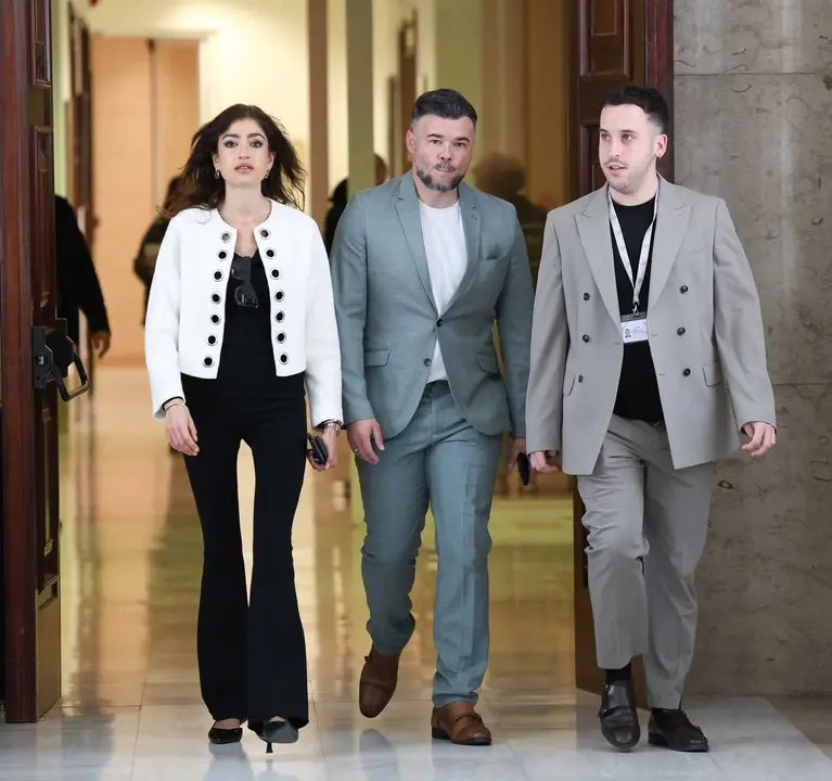 El portavoz de ERC en el Congreso, Gabriel Rufi&aacute;n, a su llegada a la Junta de Portavoces, en el Congreso de los Diputados, a 19 de mayo de 2026, en Madrid (Espa&ntilde;a).