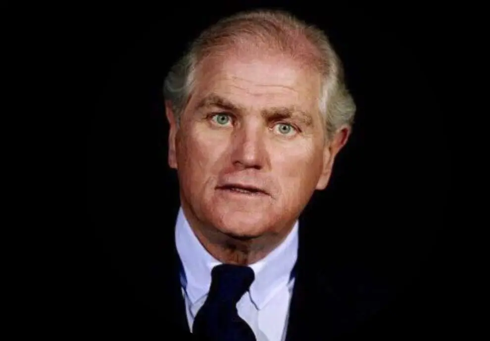 Ram&oacute;n Calder&oacute;n