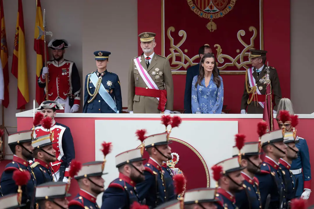 Los Reyes Felipe VI y Letizia y la Princesa Leonor durante el acto central conmemorativo del D&iacute;a de las Fuerzas Armadas, a 30 de mayo de 2026, en Vigo, Pontevedra, Galicia (Espa&ntilde;a). 