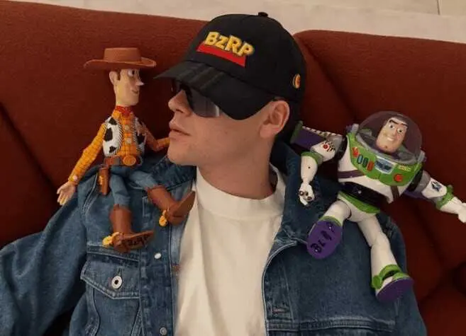 Archivo - Bizarrap tambi&eacute;n se apunta a Toy Story 5 y ser&aacute; la voz de Gnomo de Jard&iacute;n