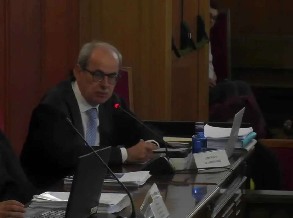 El abogado de Luis Carrero, Salvador Morillas, presenta los informes finales en el juicio por la contrataci&oacute;n de David S&aacute;nchez en la Diputaci&oacute;n de Badajoz