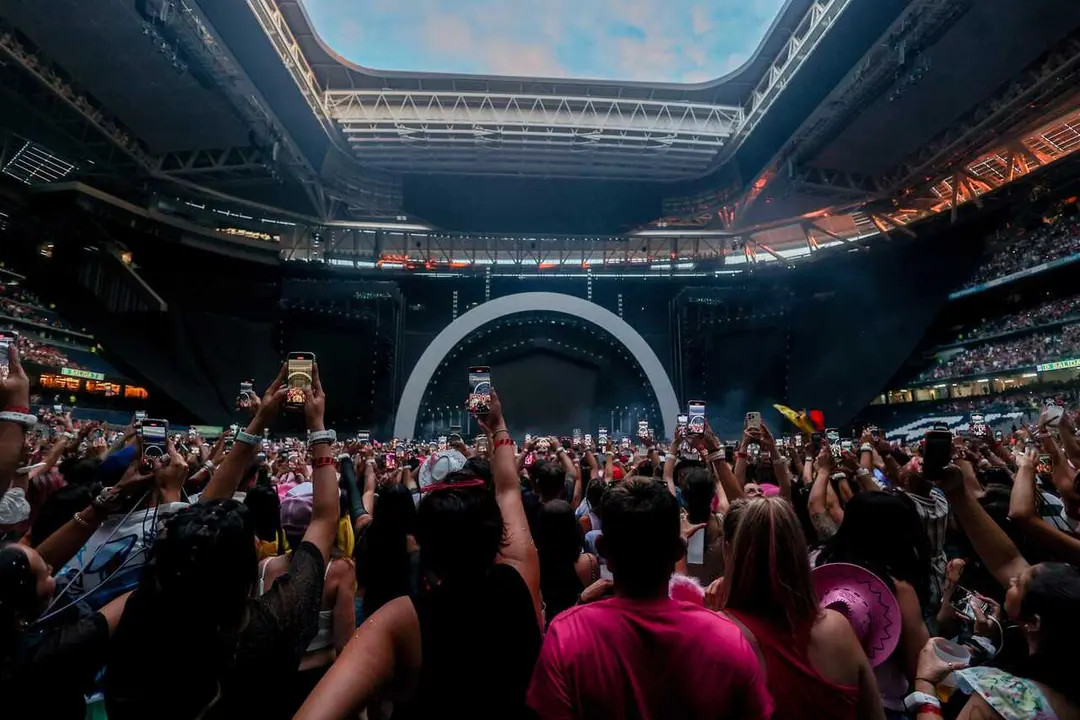 Archivo - Ambiente previo al concierto de Karol G en el Santiago Bernab&eacute;u, a 20 de julio de 2024, en Madrid (Espa&ntilde;a). 