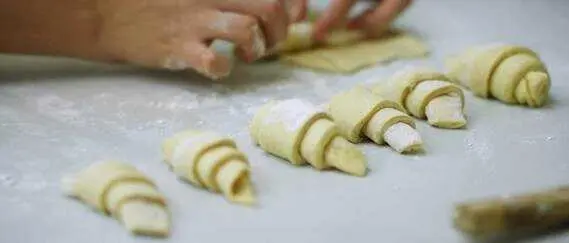 Archivo - Hallan una alternativa saludable a la mantequilla, la margarina o la grasa de palma en productos de boller&iacute;a