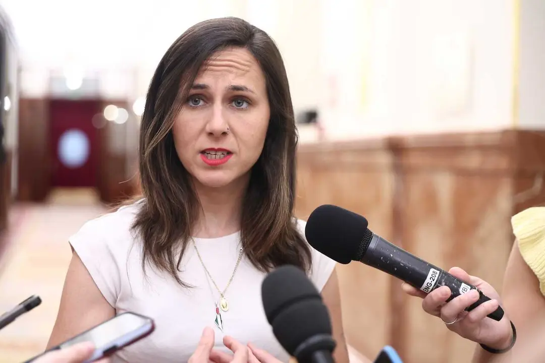 La secretaria general de Podemos, Ione Belarra, atiende a los medios durante un pleno en el Congreso de los Diputados, a 11 de junio de 2026, en Madrid (Espa&ntilde;a). 