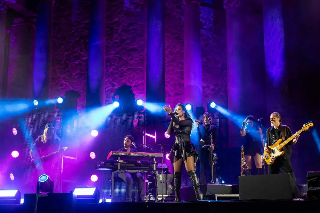 Mal&uacute; durante una actuaci&oacute;n en el Teatro Romano de M&eacute;rida, dentro del Stone & Music Festival, a 12 de junio de 2026.