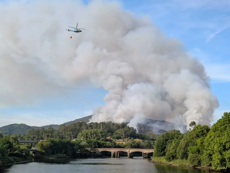 Incendio registrado en Padr&oacute;n.