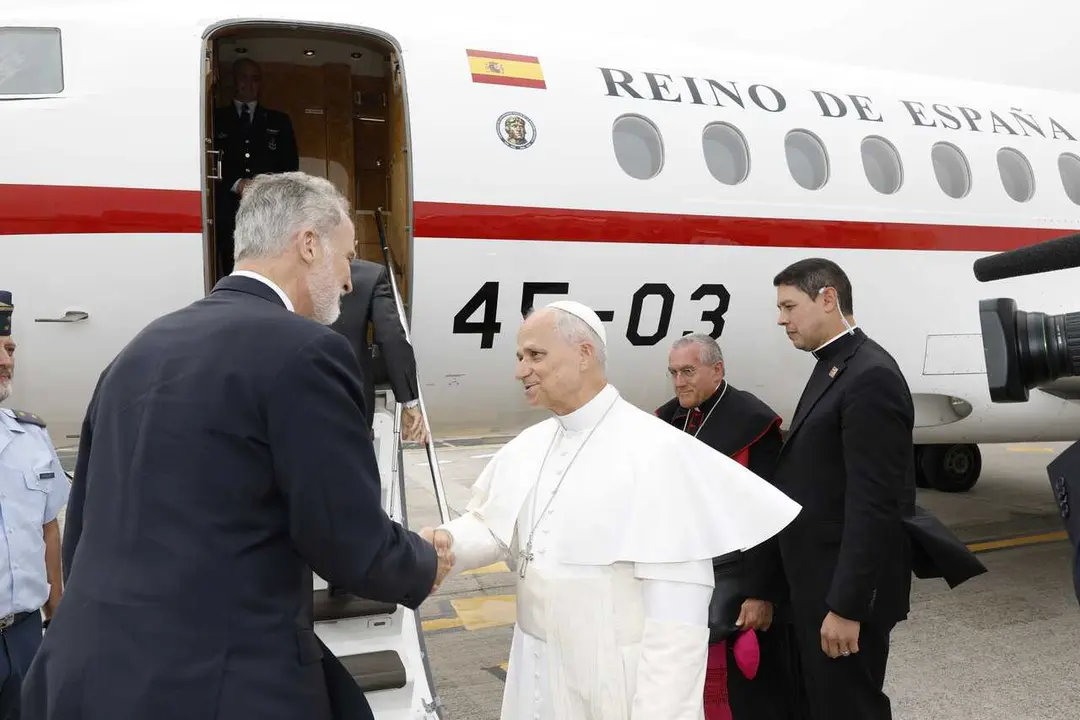 El Rey Felipe VI despide al Papa Le&oacute;n XIV, a 12 de junio de 2026, en San Crist&oacute;bal de La Laguna, Santa Cruz de Tenerife, Islas Canarias (Espa&ntilde;a). 