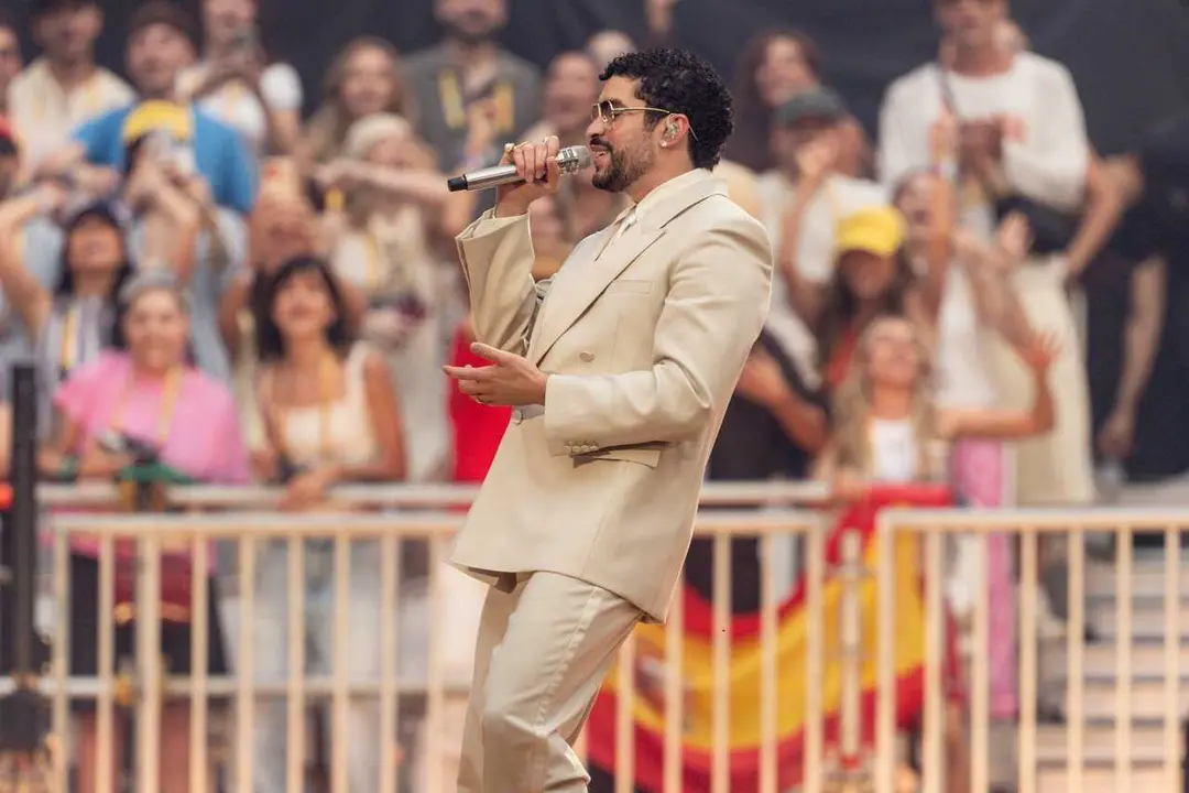 El cantante Bad Bunny act&uacute;a durante su &uacute;ltimo concierto, en el Riyadh Air Metropolitano, a 15 de junio de 2026, en Madrid.