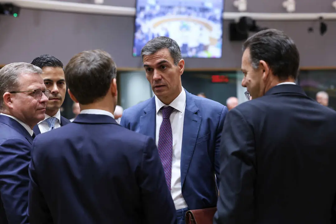 El presidente del Gobierno, Pedro S&aacute;nchez, junto a otros l&iacute;deres europeos durante el Consejo Europeo que se celebra este viernes en Bruselas