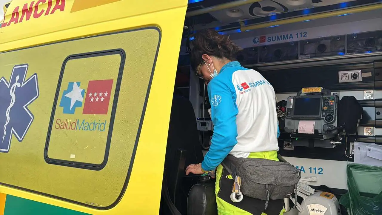 El SUMA112 que ha acudido al accidente en Fuente el Saz del Jarama, a 19 de junio de 2026.