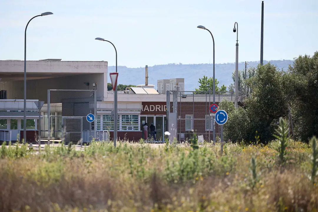 Acceso al centro penitenciario Alcal&aacute; Meco, en Madrid