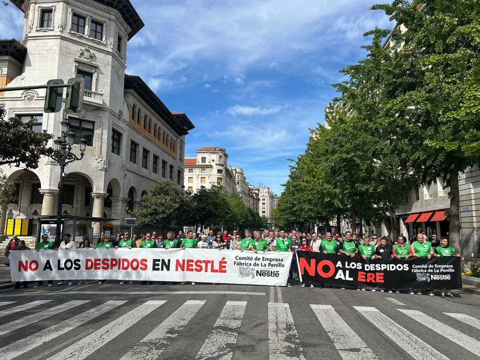 Archivo - Trabajadores de Nestl&eacute; protestan contra el ERE presentado por la empresa