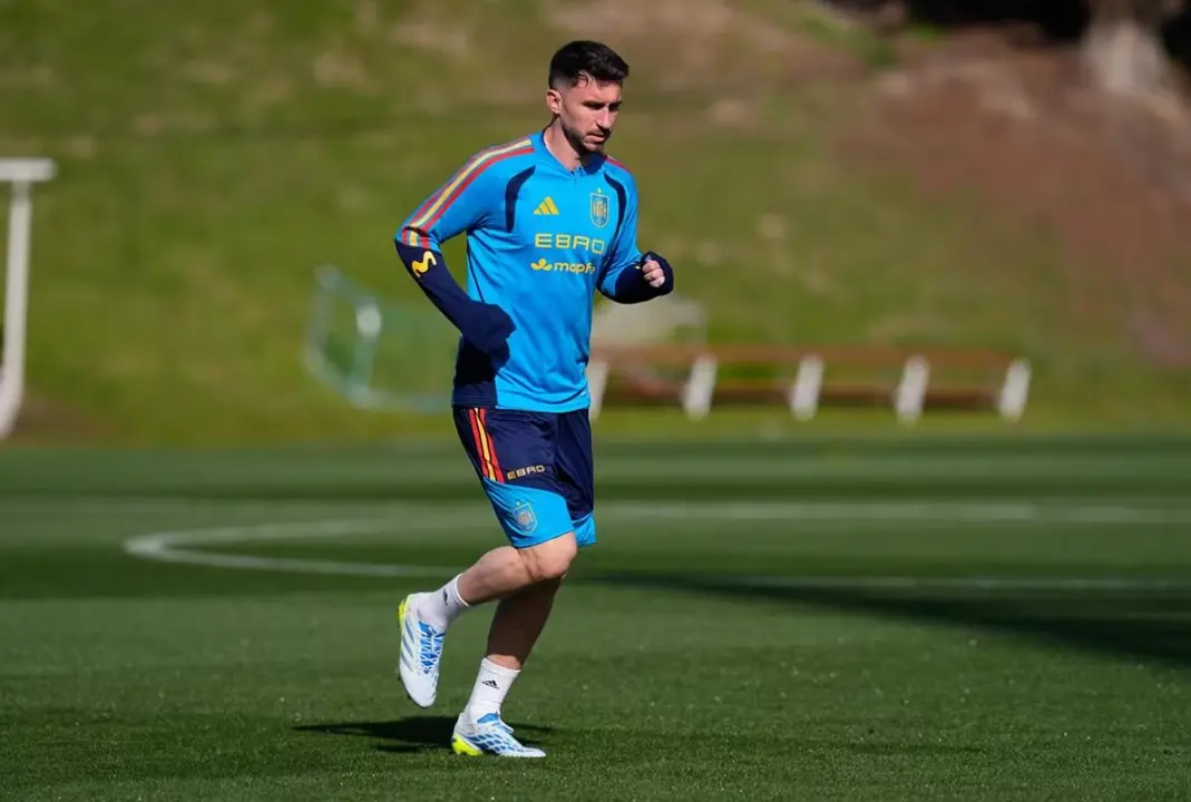 Laporte entrenando con la Selecci&oacute;n
