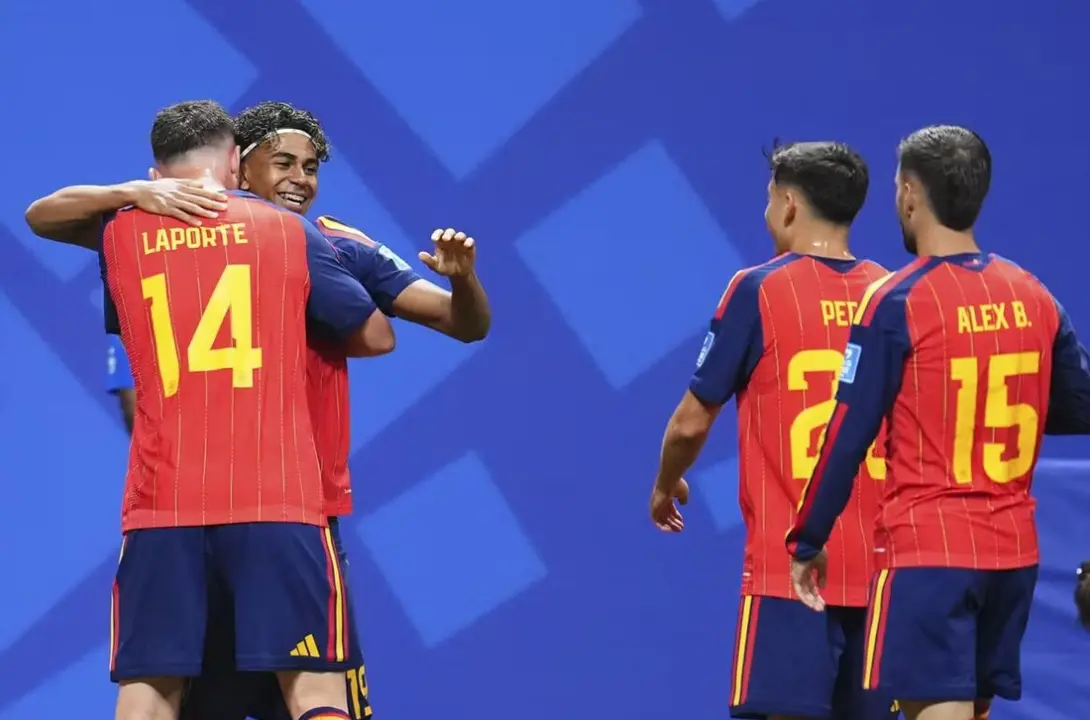 Espa&ntilde;a despeja los fantasmas de su debut con goleada a Arabia Saud&iacute;