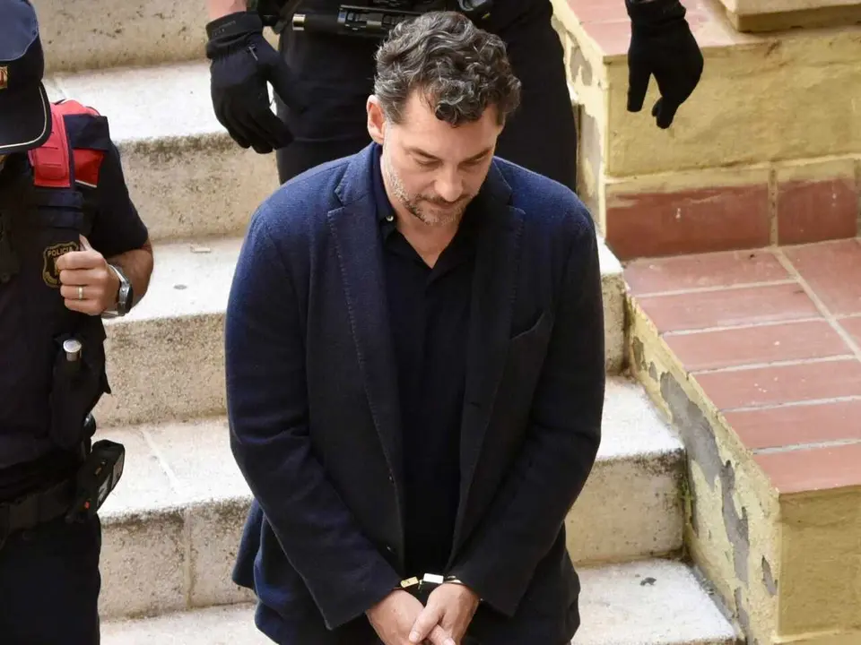 (Foto de ARCHIVO)
Jonathan Andic, el hijo del fundador de Mango, a su salida del Juzgado de Instrucci&oacute;n 5 de Martorell tras declarar ante la jueza

Europa Press Reportajes / Europa Press
19/5/2026