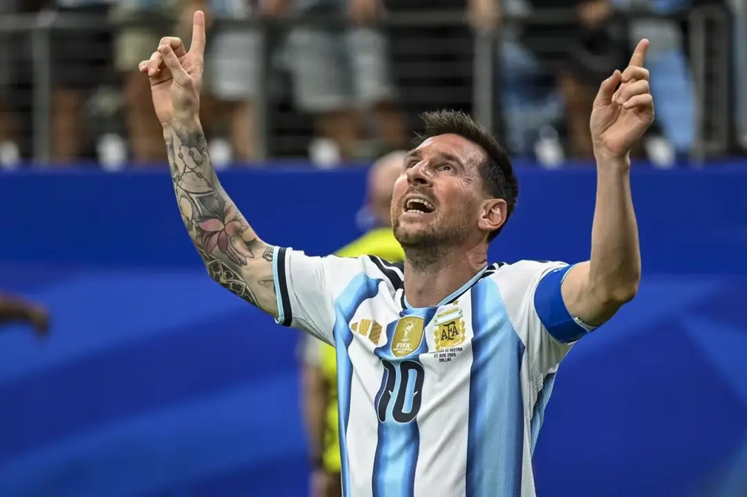 Messi celebrando sus goles contra Austria