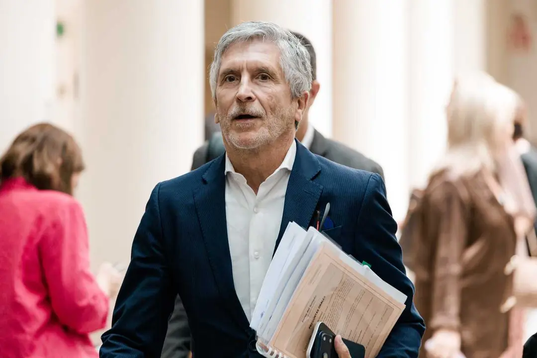 El ministro del Interior, Fernando Grande-Marlaska, a su llegada a una sesi&oacute;n de control al Gobierno, en el Senado, a 23 de junio de 2026, en Madrid (Espa&ntilde;a). La C&aacute;mara Alta acoge una intensa sesi&oacute;n de control al Gobierno marcada por las exigencias de los