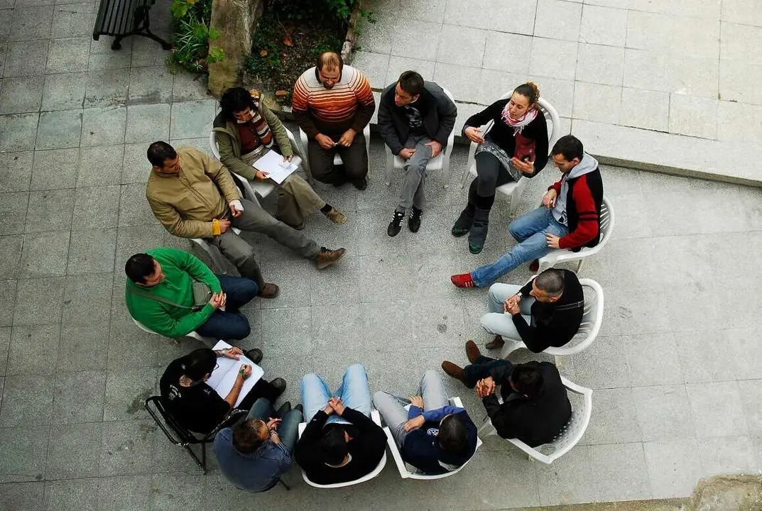 Archivo - Imagen de recurso de una terapia de grupo en Proyecto Hombre.