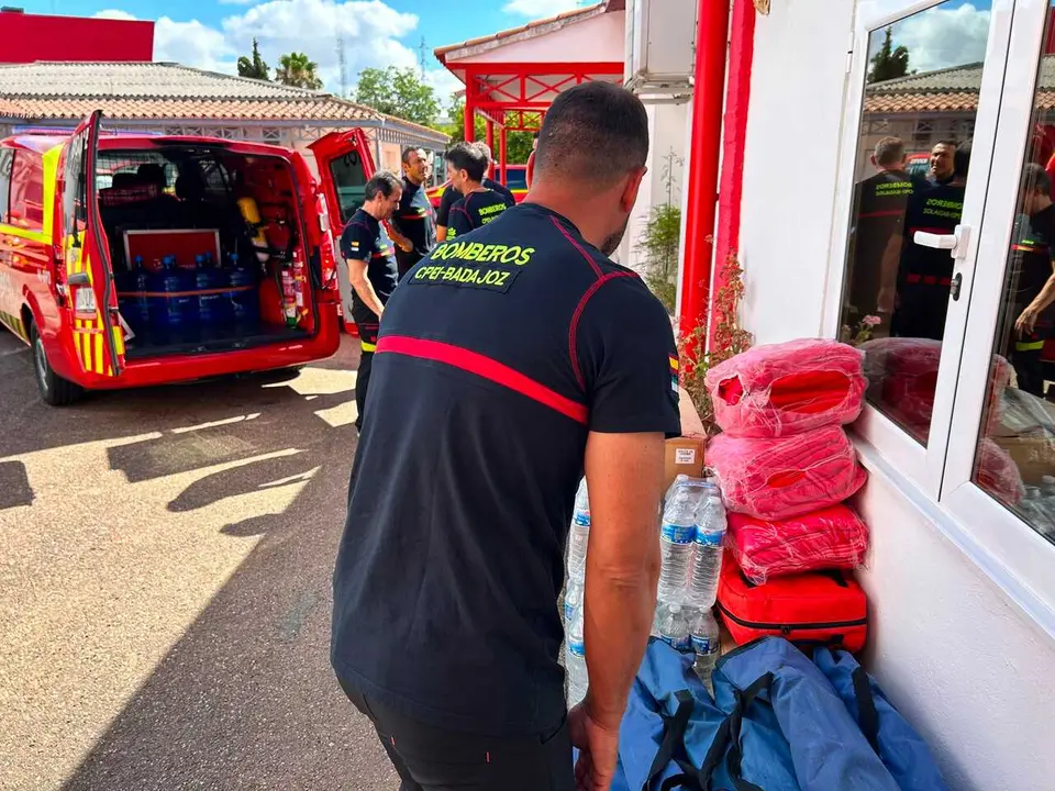 Bomberos de la Diputaci&oacute;n de Badajoz viajar&aacute;n a Venezuela para colaborar en las labores de rescate.