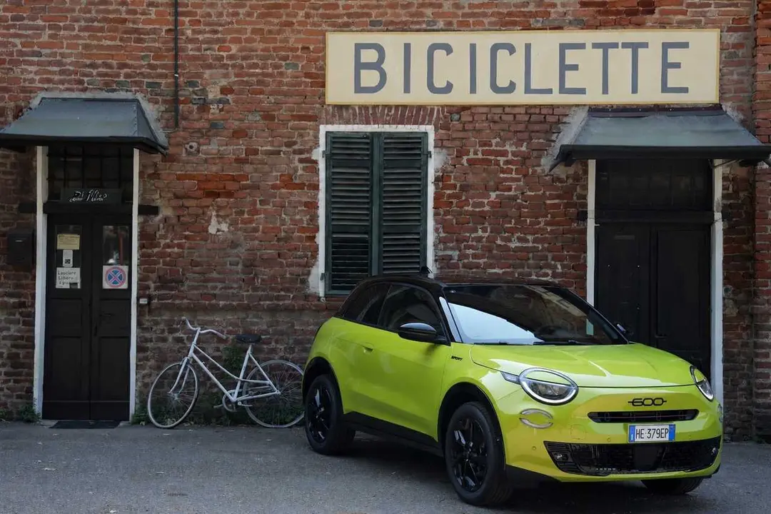 La versi&oacute;n Sport del nuevo Fiat 600 de gasolina