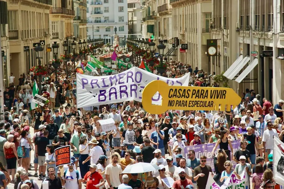 M&aacute;laga sale a la calle para reclamar viviendas asequibles acordes con la realidad de los sueldos