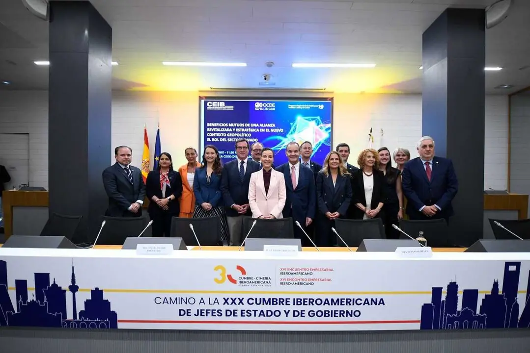 Algunos de los participantes en el Encuentro con el Sector Privado en el marco del Di&aacute;logo Ministerial OCDE-LAC.