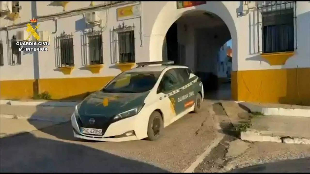 Archivo - Cuartel de la Guardia Civil en Ayamonte (Huelva)