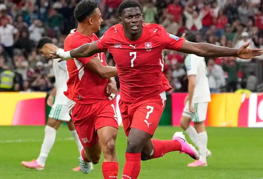 Embolo celebra su gol a Argelia LINDSEY WASSON LINDSEY WASSON