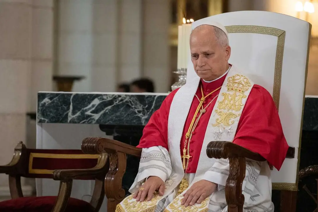 El Papa Le&oacute;n XIV durante la oraci&oacute;n y homenaje a la Virgen de la Almudena presidida por el Papa Le&oacute;n XIV, en la Catedral de Santa Mar&iacute;a de la Almudena, a 8 de junio de 2026, en Madrid (Espa&ntilde;a). Tras el rezo ante la patrona, el Papa ha depositado a sus pie
