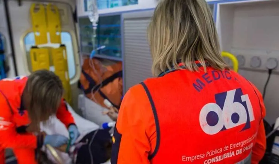 Efectivos del Centro de Emergencias Sanitarias 061.