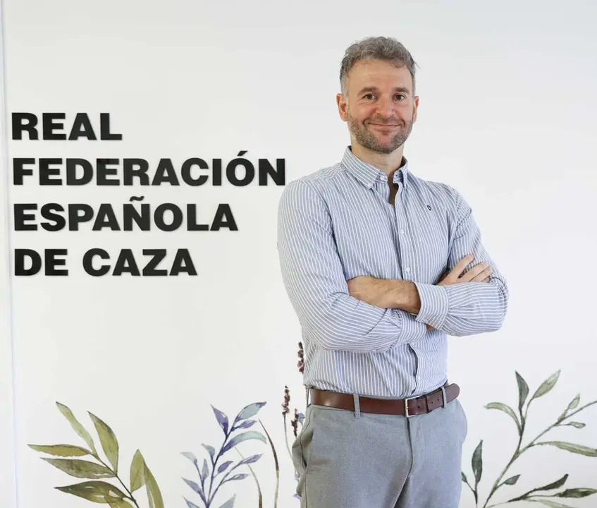 El presidente de la Real Federaci&oacute;n Espa&ntilde;ola de Caza, Josep Escandell, posa para Europa Press, a 3 de julio de 2026, en Madrid (Espa&ntilde;a).