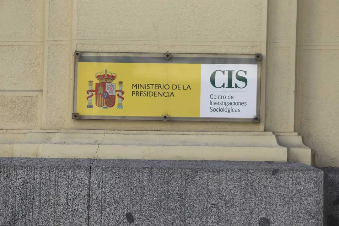 Archivo - Fachada del Centro de Investigaciones Sociol&oacute;gicas, CIS 