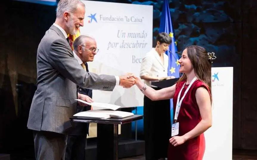 El Rey Felipe VI entrega de las becas de posgrado en el extranjero de la Fundaci&oacute;n la Caixa