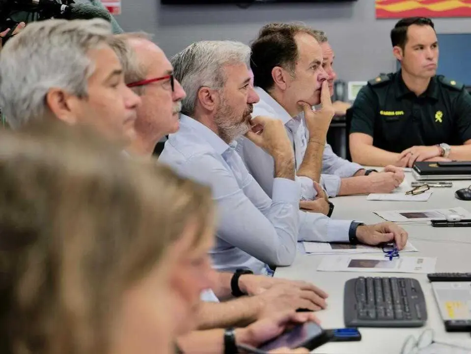 El presidente del Gobierno de Arag&oacute;n. Jorge Azc&oacute;n, y el consejero de Interior, Roberto Berm&uacute;dez de Castro, han participado en la reuni&oacute;n del CECOPI.