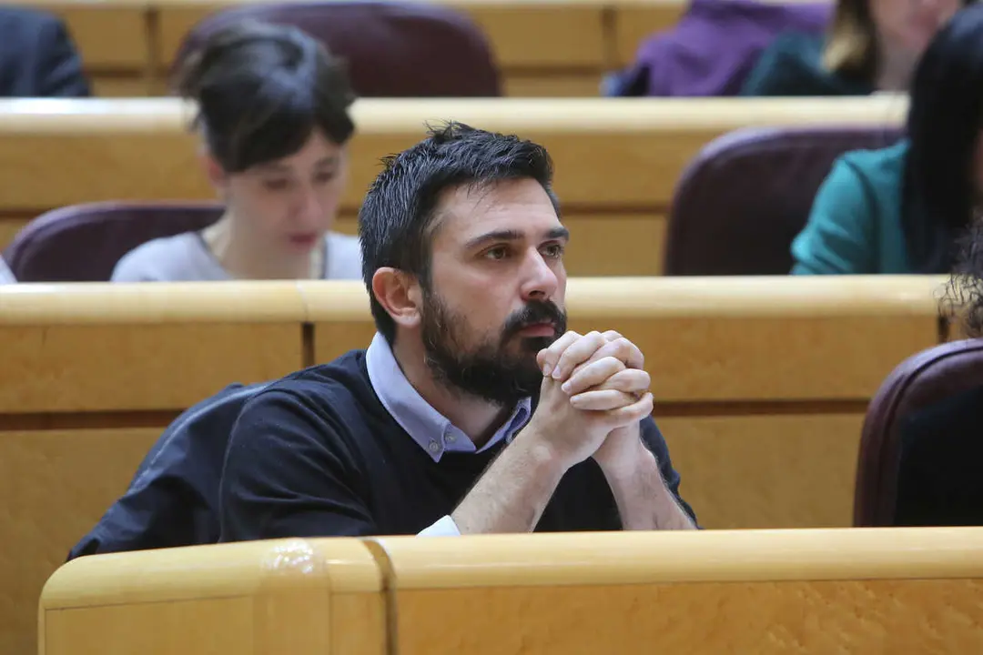 Archivo - Ram&oacute;n Espinar, durante una sesi&oacute;n plenaria del Senado. 